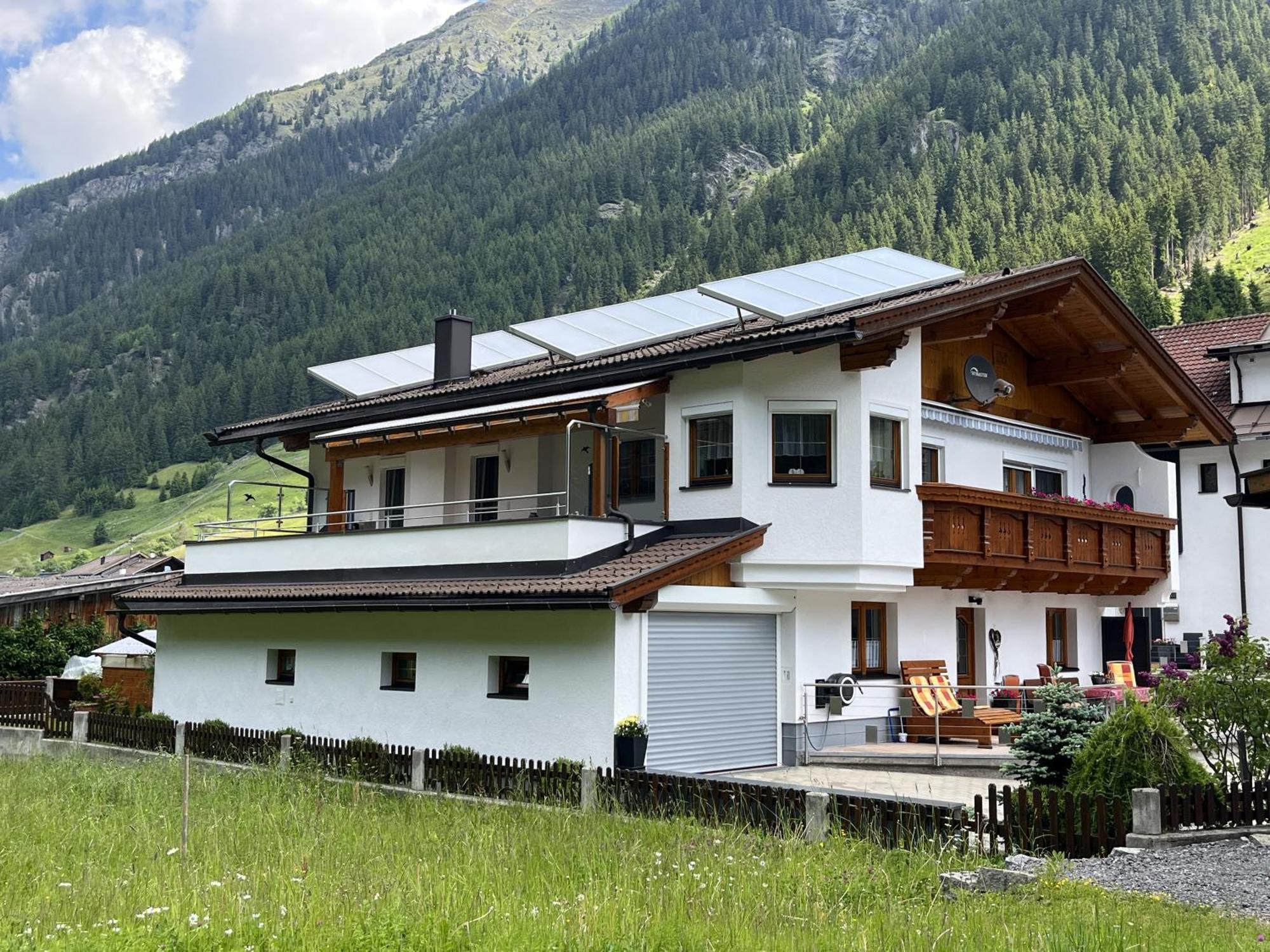 Apartment Familie Thomas Und Angelika Melmer Sankt Leonhard im Pitztal Eksteriør billede