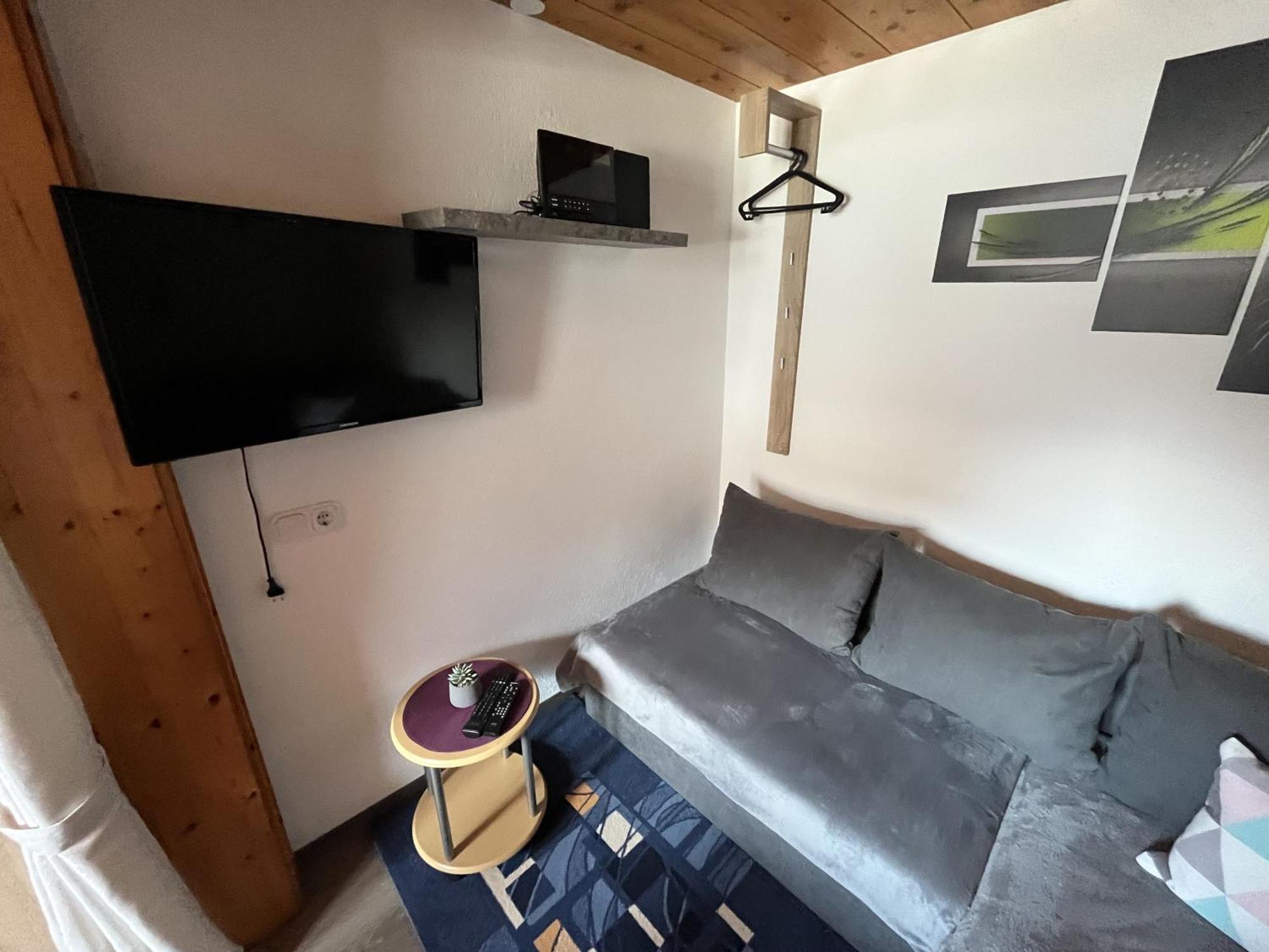 Apartment Familie Thomas Und Angelika Melmer Sankt Leonhard im Pitztal Eksteriør billede