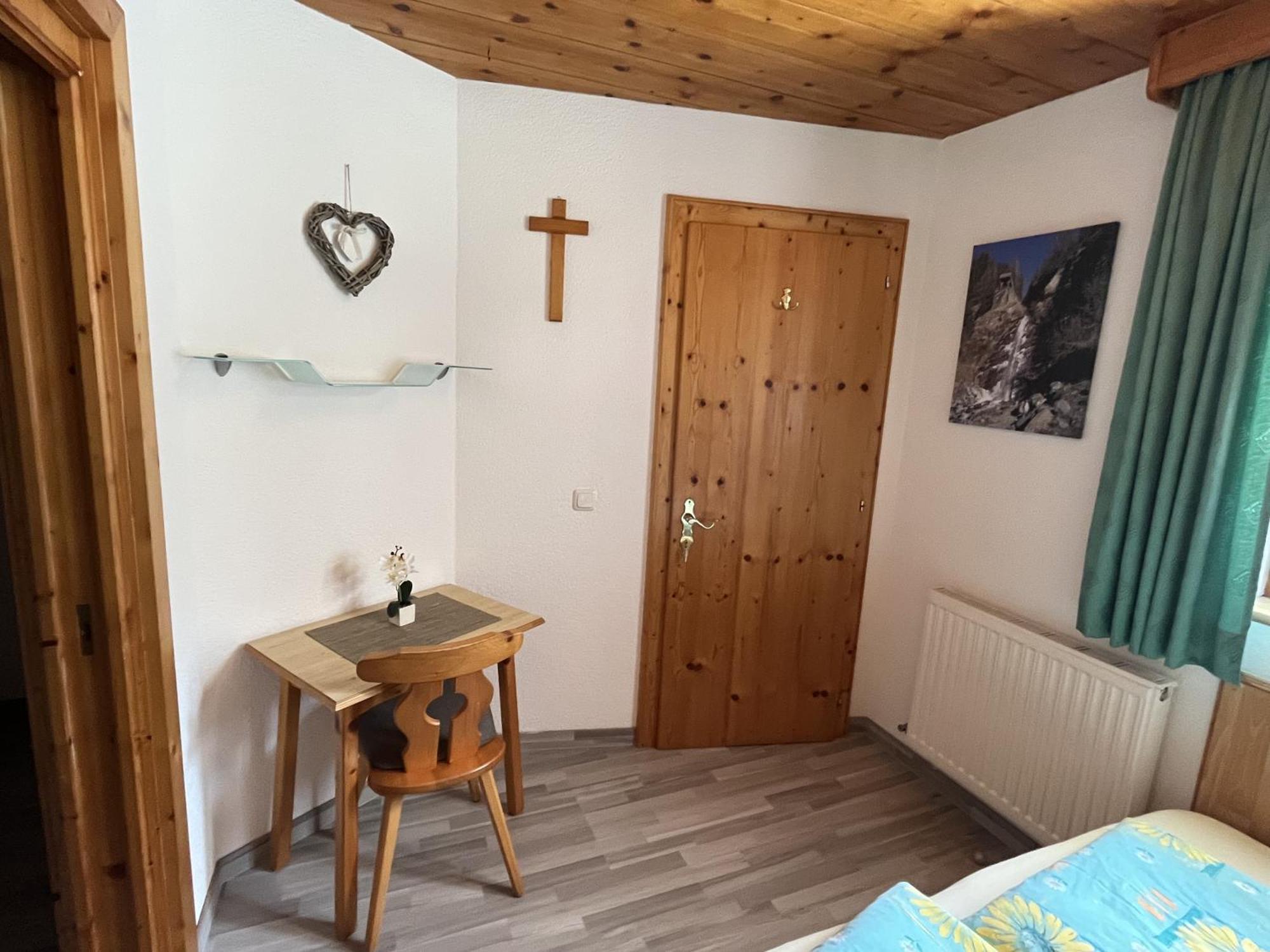 Apartment Familie Thomas Und Angelika Melmer Sankt Leonhard im Pitztal Eksteriør billede