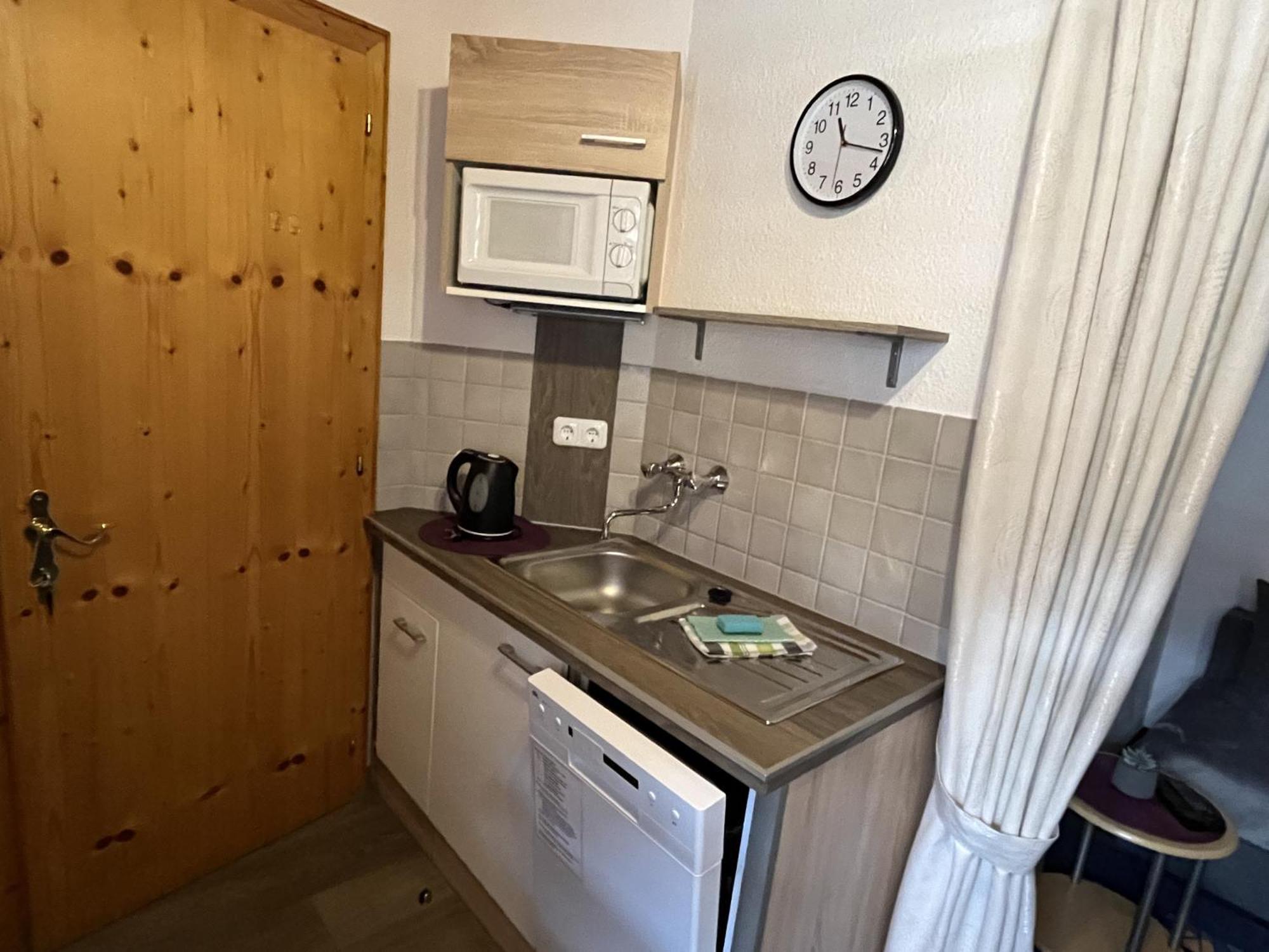 Apartment Familie Thomas Und Angelika Melmer Sankt Leonhard im Pitztal Eksteriør billede